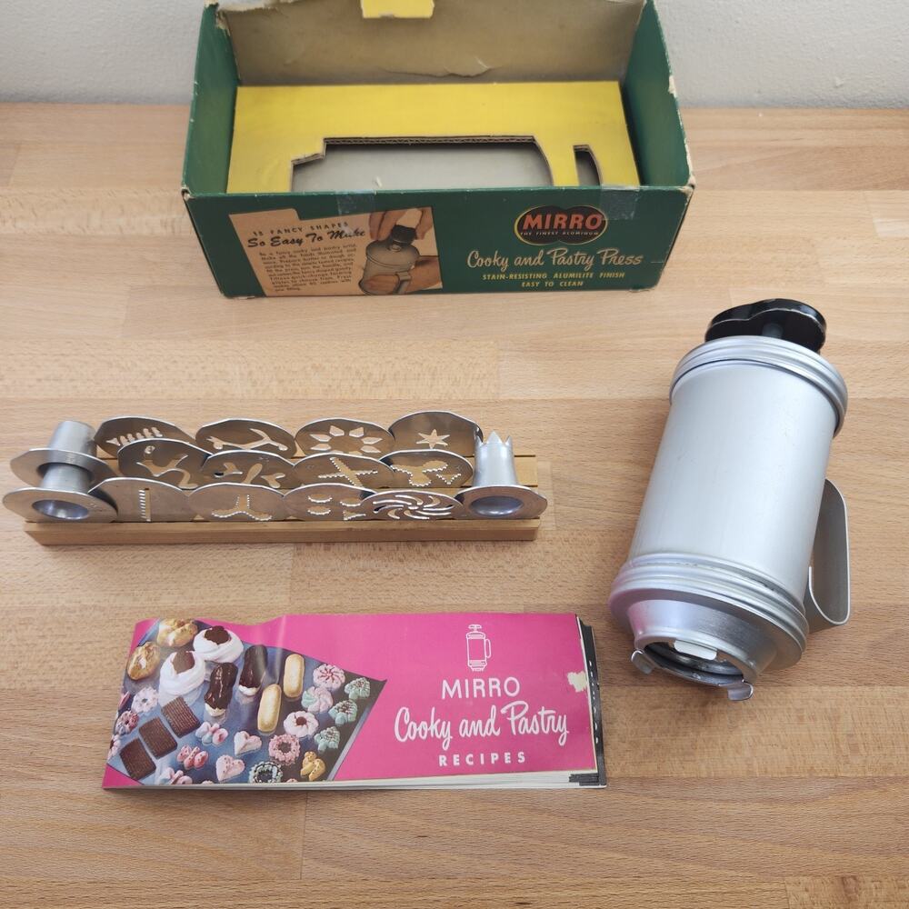 Vintage Mirro Aluminum Cookie and Pastry Press- #358 AM - Picture 3 of 6